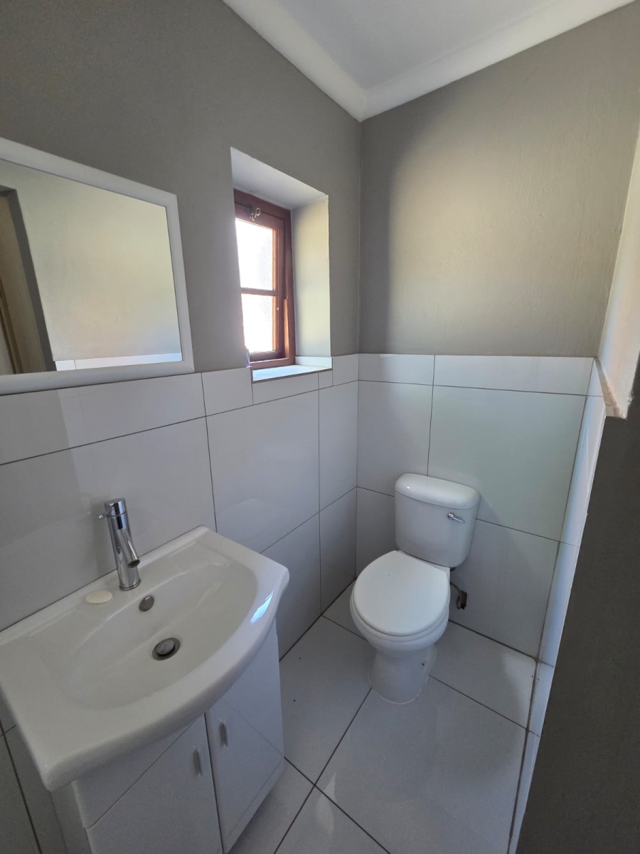 4 Bedroom Property for Sale in Waterval East North West